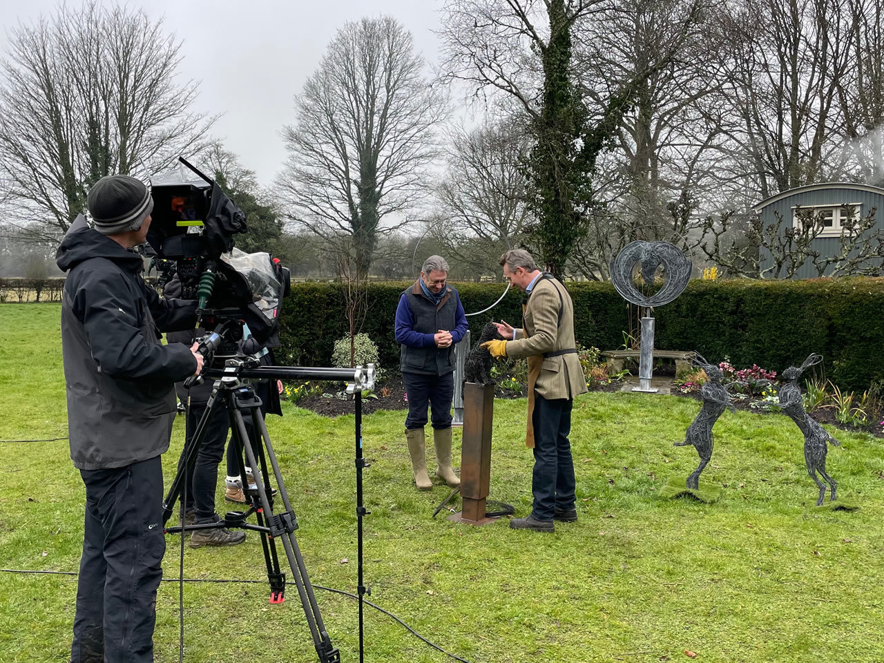 So braving the elements on a very cold and wet February day in Hampshire, I am filming with �Love your Weekend� with Alan Titchmarsh. Giving a masterclass to Alan!